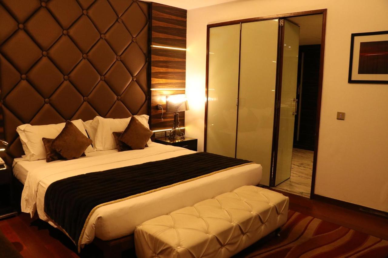 Holiday Inn Chandigarh Panchkula, An Ihg Hotel Extérieur photo A bedroom at the Taj Bengal