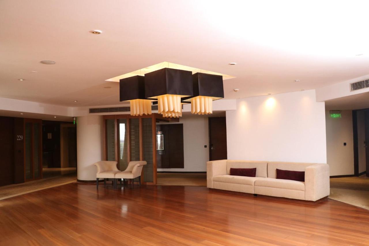 Holiday Inn Chandigarh Panchkula, An Ihg Hotel Extérieur photo The interior of the hotel