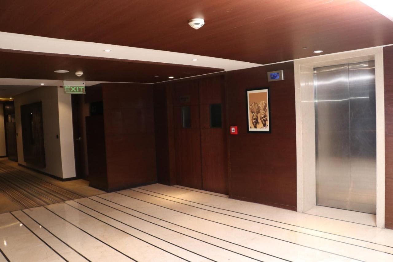 Holiday Inn Chandigarh Panchkula, An Ihg Hotel Extérieur photo The interior of the hotel