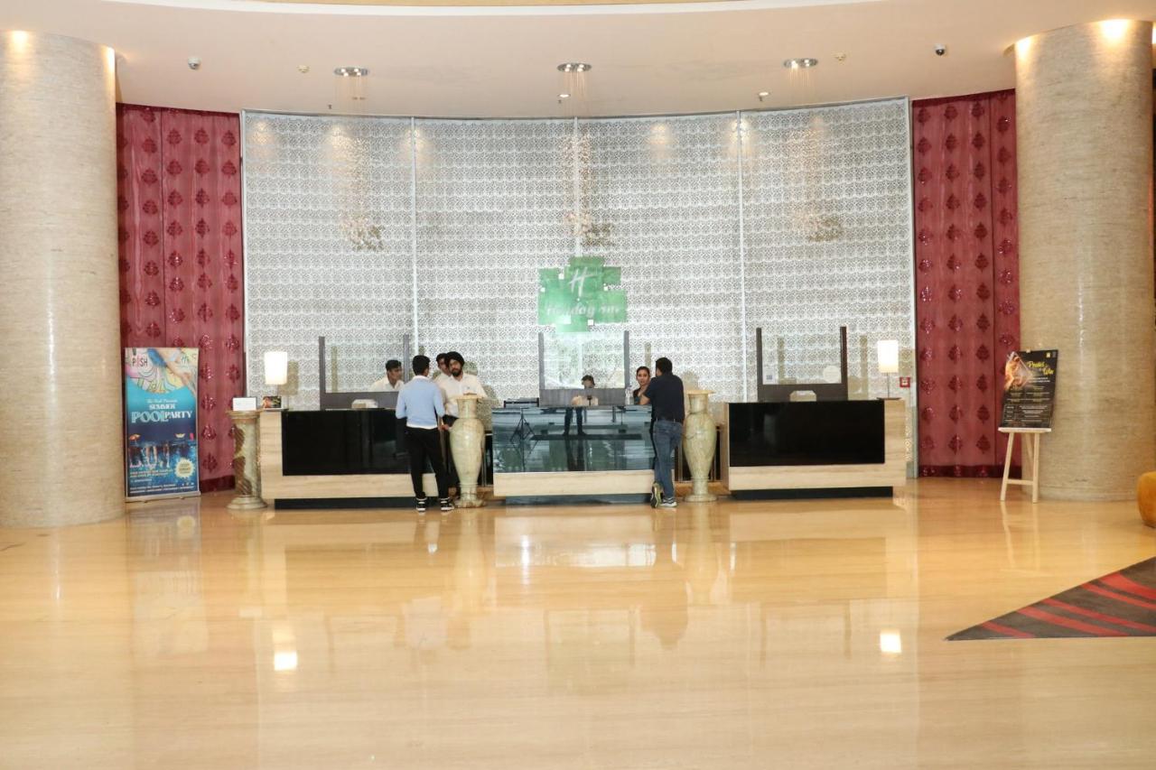 Holiday Inn Chandigarh Panchkula, An Ihg Hotel Extérieur photo Holiday Inn, Hyderabad