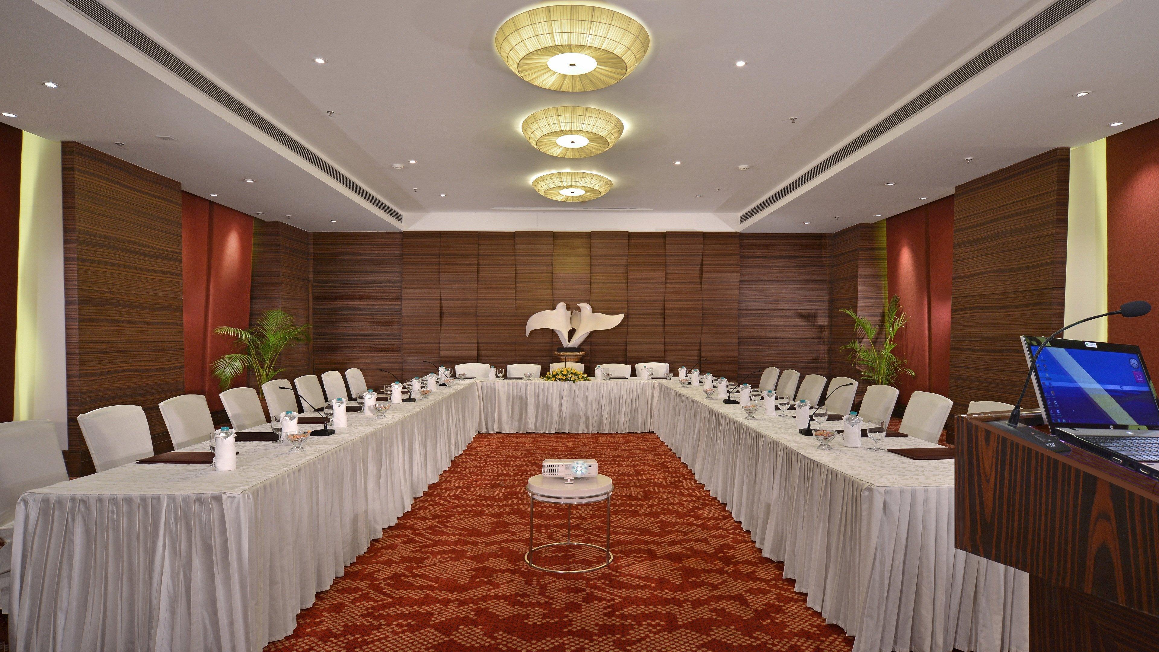 Holiday Inn Chandigarh Panchkula, An Ihg Hotel Extérieur photo A meeting room at a hotel