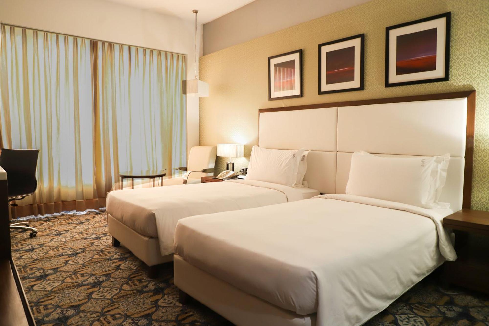 Holiday Inn Chandigarh Panchkula, An Ihg Hotel Extérieur photo A room at the hotel