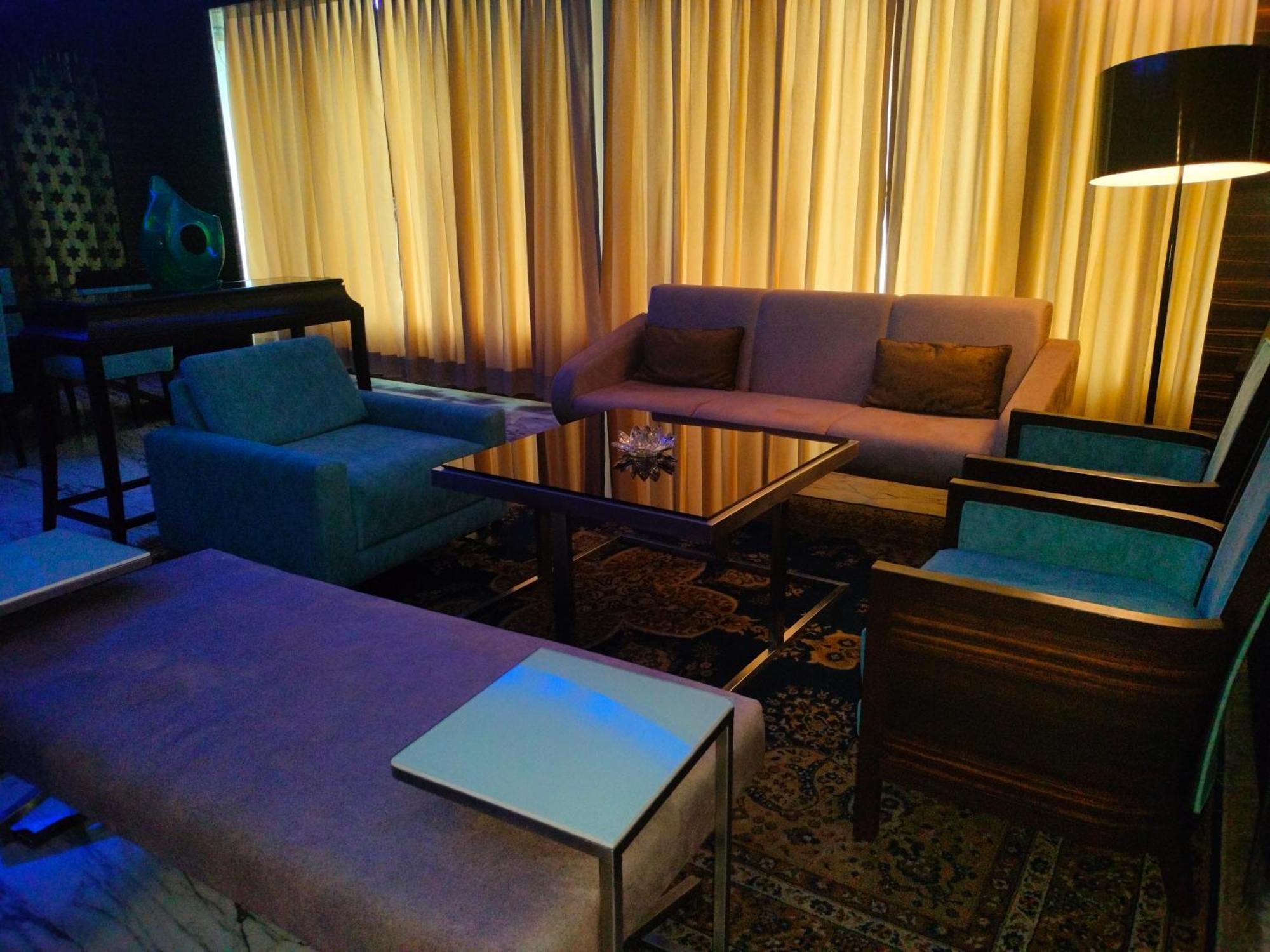 Holiday Inn Chandigarh Panchkula, An Ihg Hotel Extérieur photo The interior of the lounge