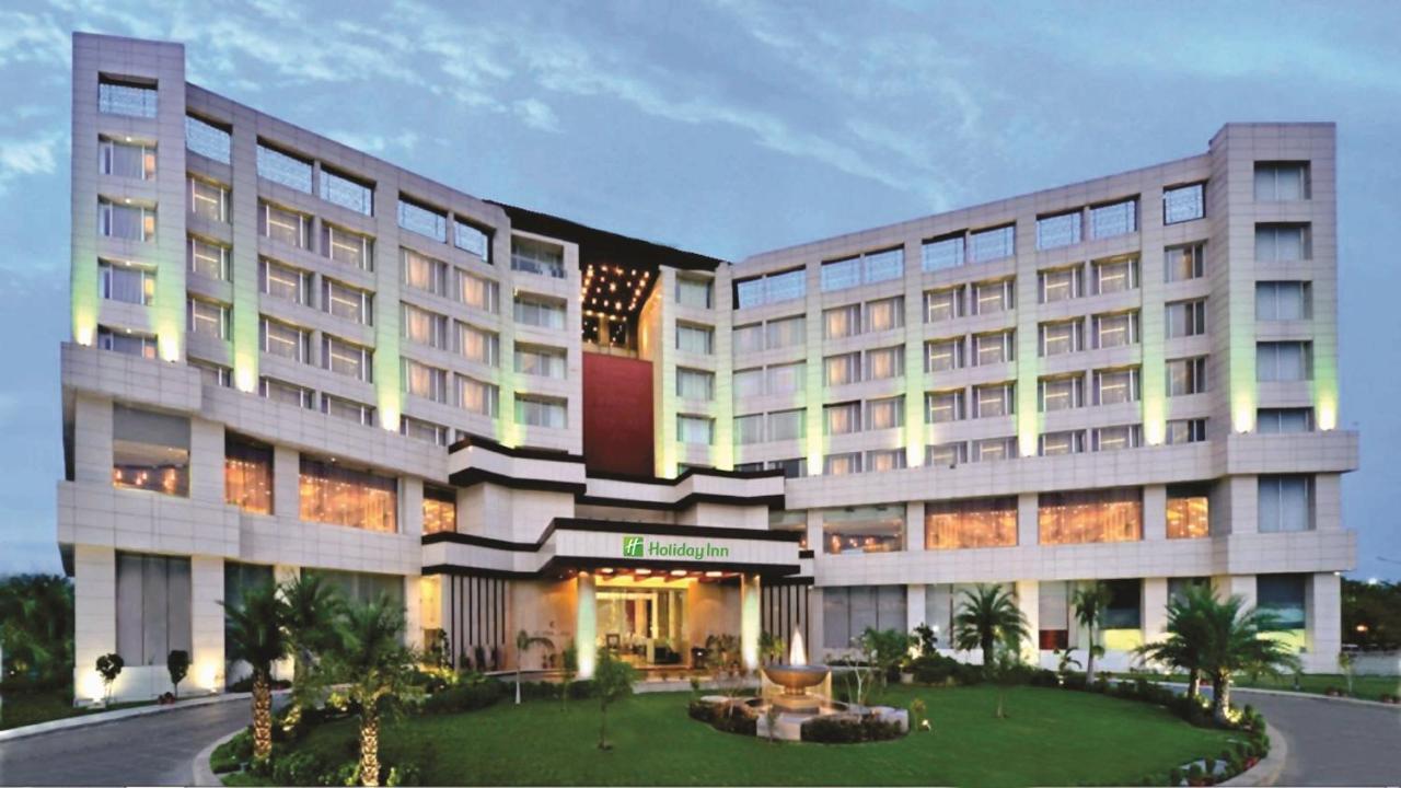 Holiday Inn Chandigarh Panchkula, An Ihg Hotel Extérieur photo Holiday Inn, New Delhi